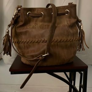 Never used, 1 size, camel